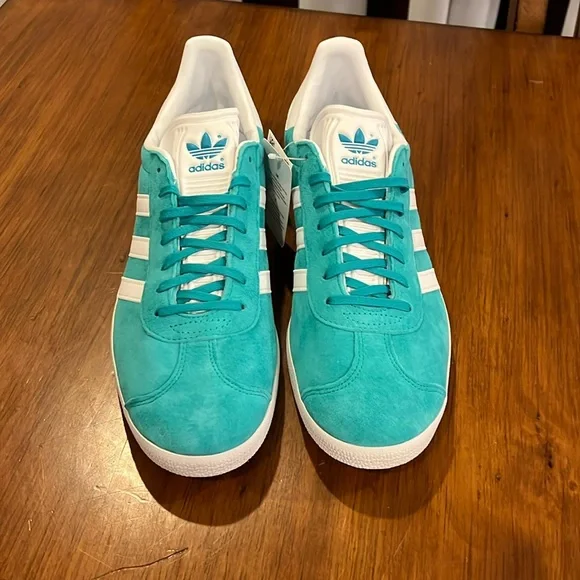 Adidas Gazelle Shoes Sneakers new EE5510 Hi-Res Aqua white Men’s Size 11